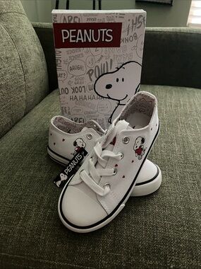 Peanuts White Kids Sneakers with Red Heart Accents